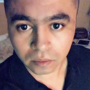 Meet your Posher, Julio